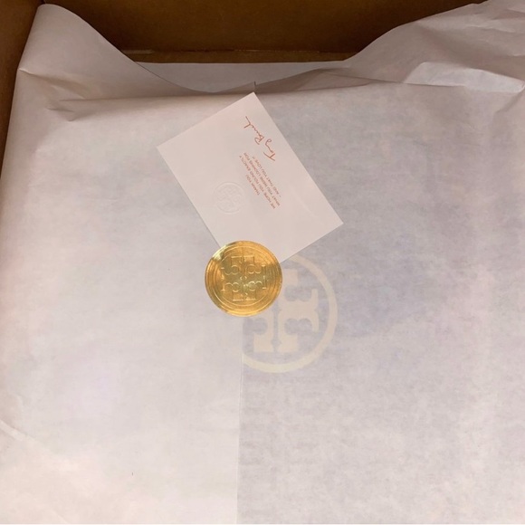 Tory Burch Hurricane Boot / Perfect Black/Olive - Picture 6 of 6